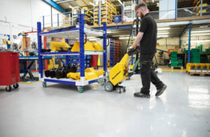 How Electric Tuggers Improve Material Flow Efficiency in Modern Industrial Operations